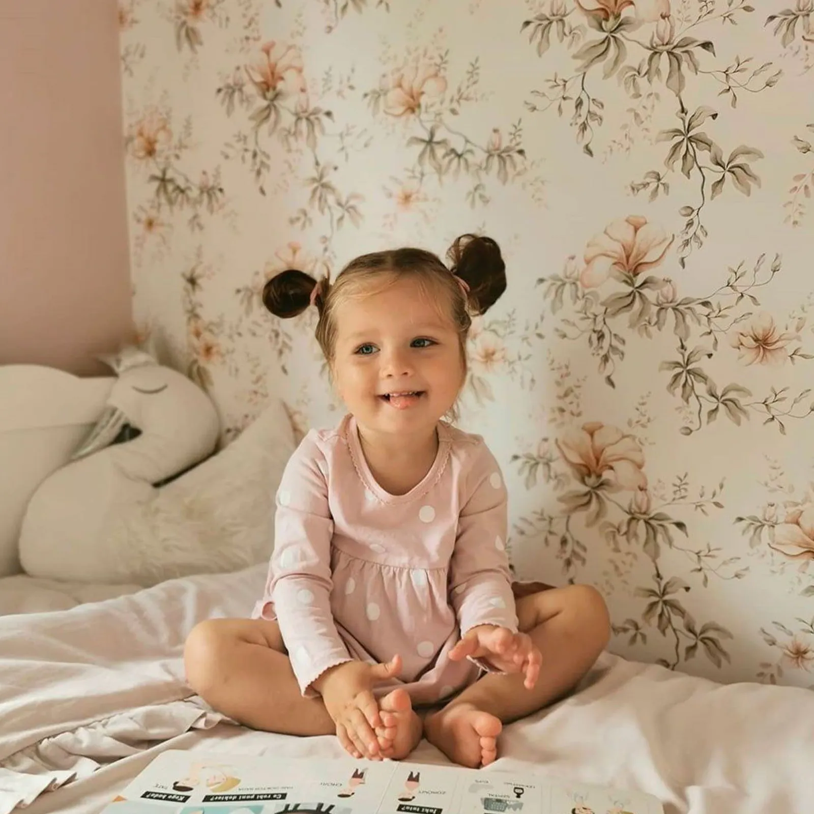 Dekornik Flowers Of Wilderness White Kinderzimmer Tapete – Bild 3