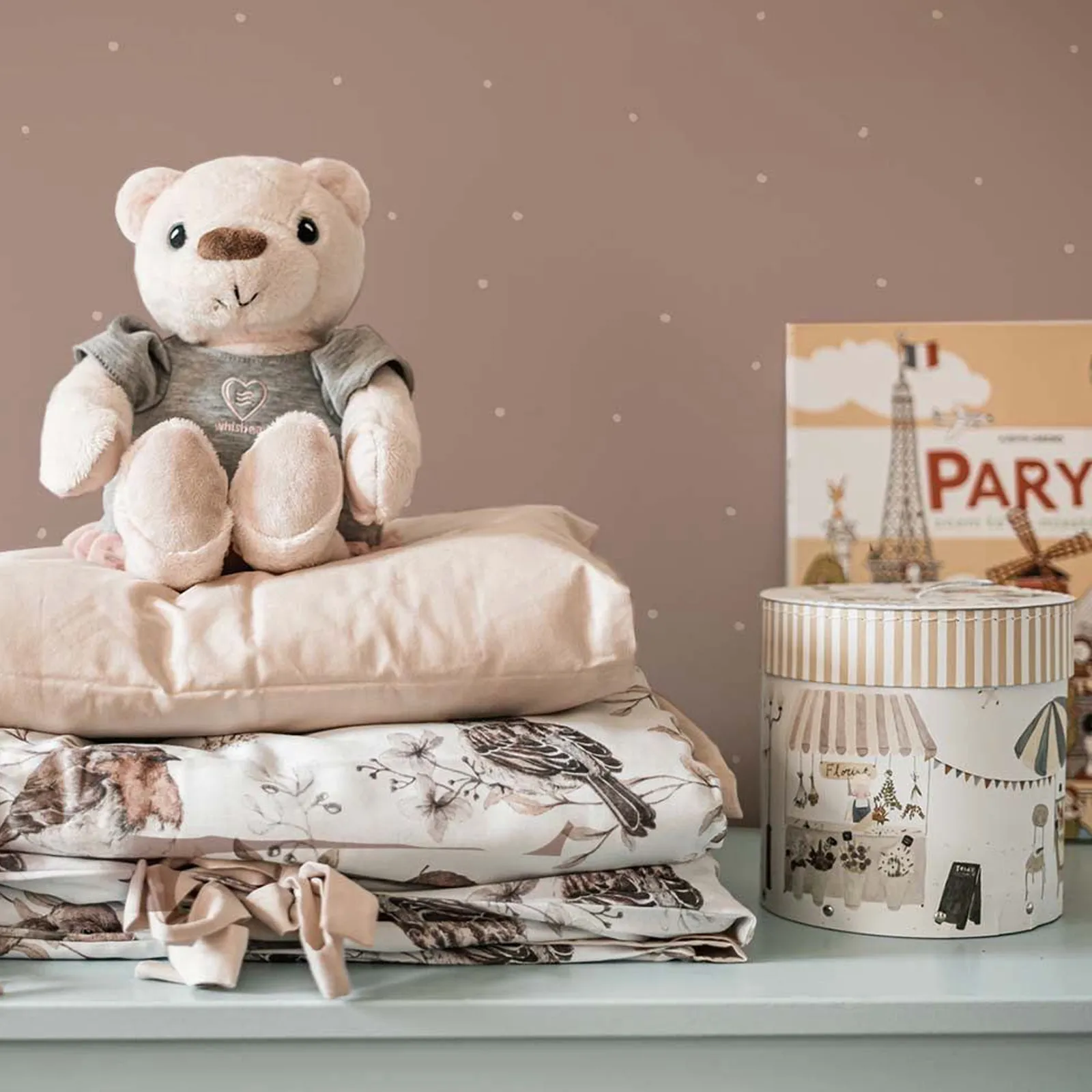 Dekornik SIMPLE tiny speckles mocca Kinderzimmer Tapete – Bild 2