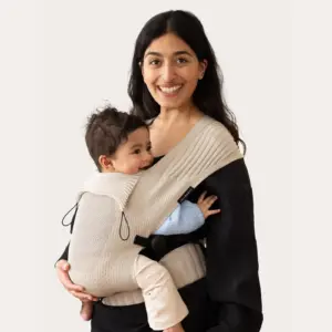 Flybaby Babytrage im Farbton Creme